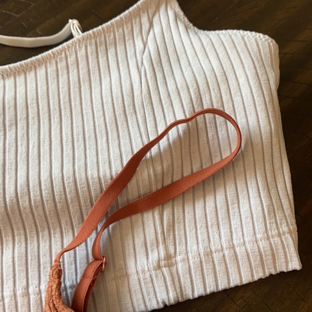 Like new Aerie bralettes - Picture 5 of 7